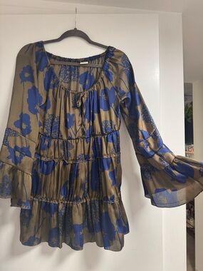 Flowy satin brown and blue floral dress